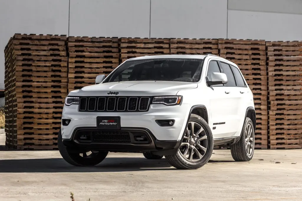 White Dodge Jeep SUV